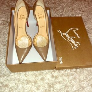Christian Louboutin, Iriza, beige